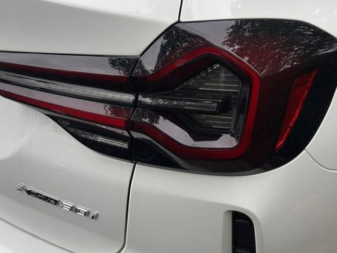 Used 2023 BMW X3 xDrive30i w/ M Sport Package AWD/4WD image 7