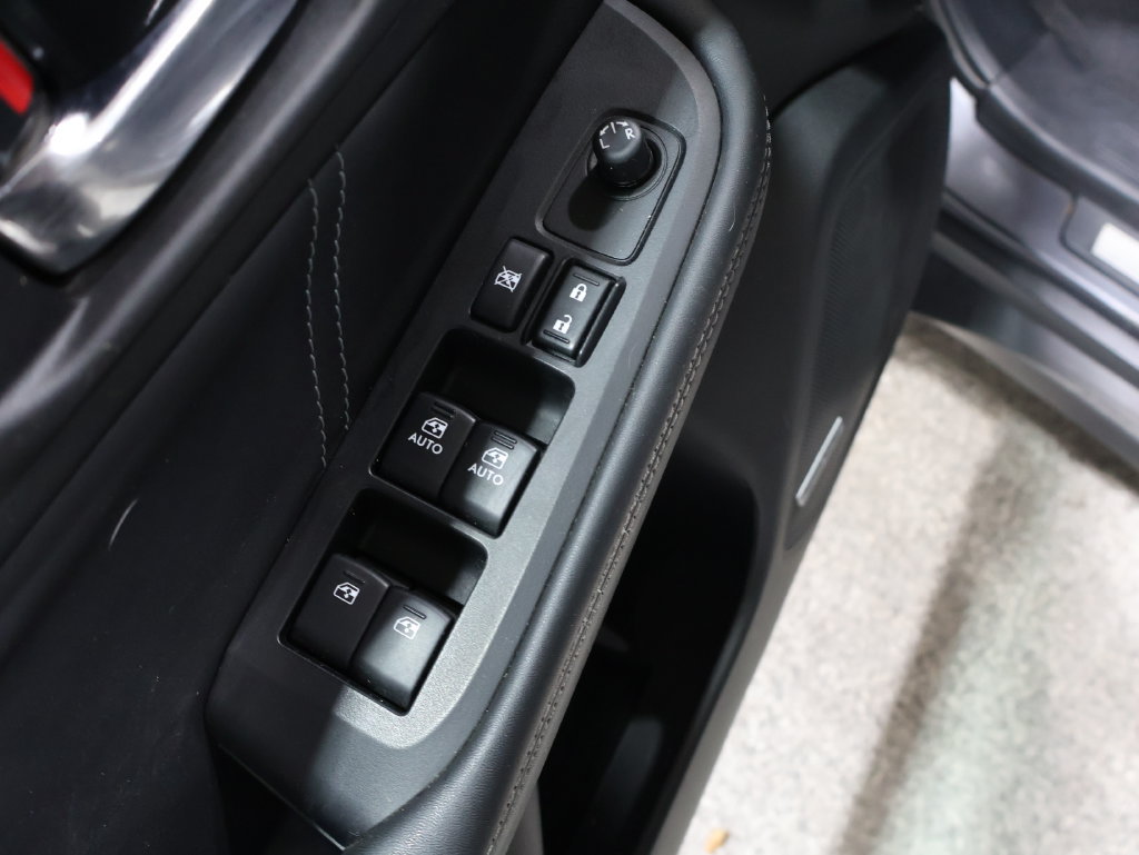 Used 2018 Subaru Outback 2.5i Limited AWD/4WD image 14