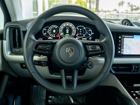 New 2025 Porsche Cayenne Turbo AWD/4WD image 7
