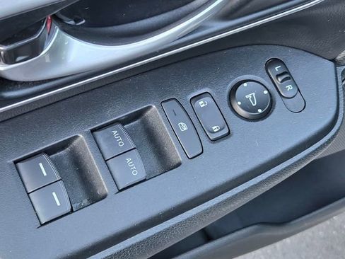 Used 2020 Honda CR-V EX-L image 17