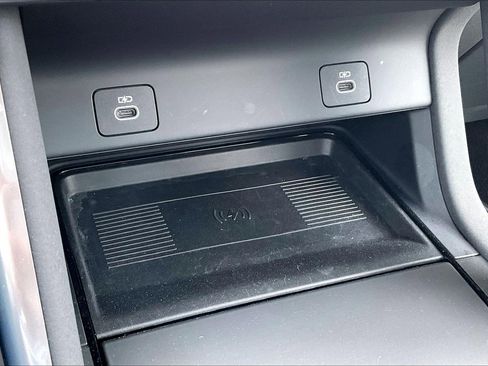 Used 2025 Land Rover Discovery Sport S image 33