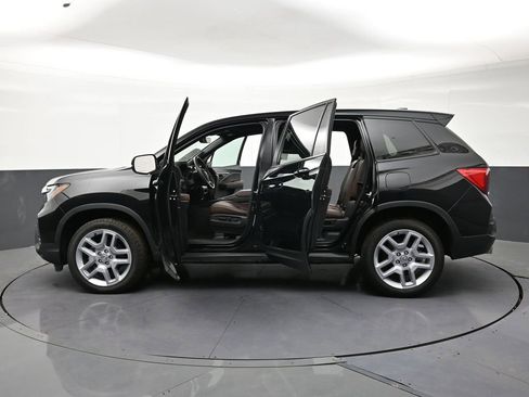 Used 2025 Honda Passport EX-L image 34