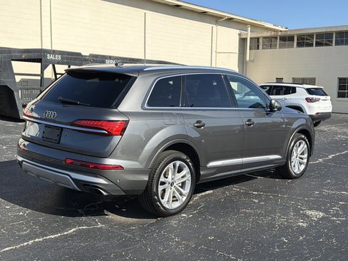 Used 2025 Audi Q7 3.0T Premium Plus AWD/4WD image 3