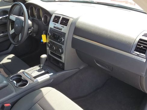 Used 2009 Dodge Charger SXT RWD image 25