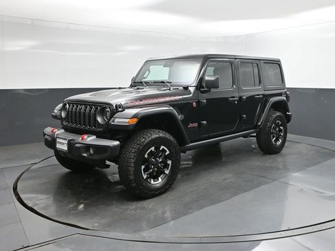New 2025 Jeep Wrangler Unlimited Rubicon w/ Technology Group image 34