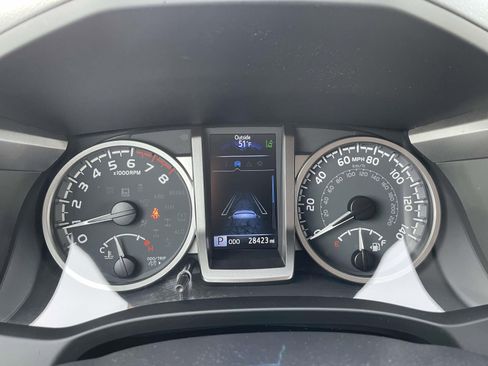 Used 2023 Toyota Tacoma SR5 w/ Technology Package image 21