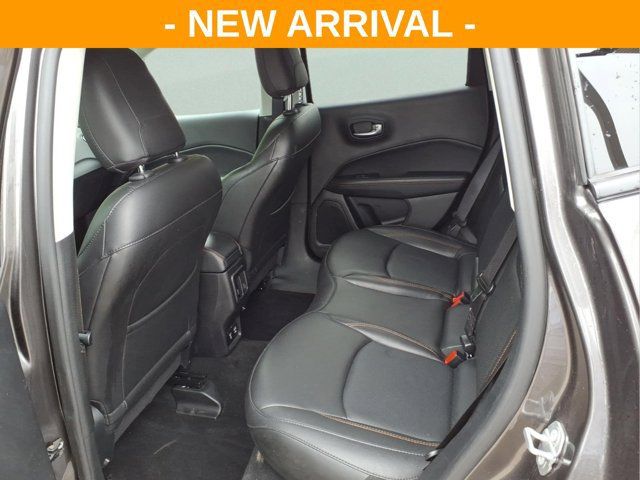 Used 2019 Jeep Compass Limited AWD/4WD image 12