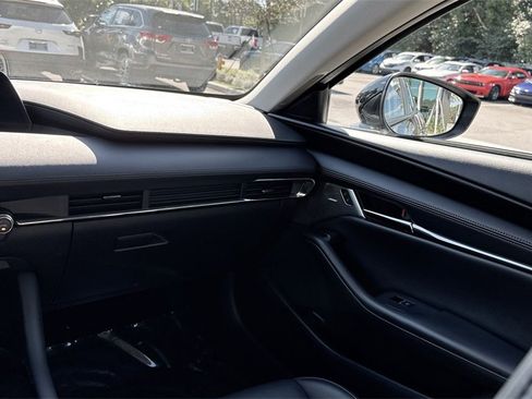 Used 2020 MAZDA MAZDA3 Sedan w/ Preferred Package image 16