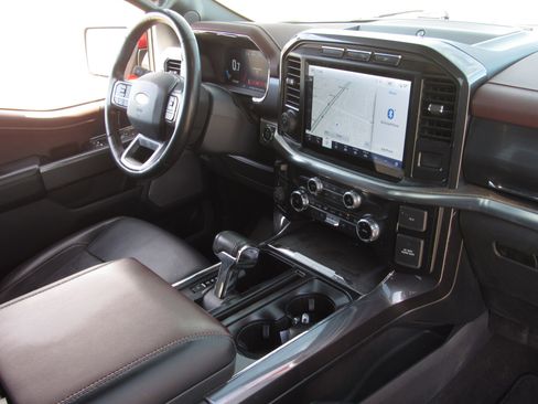 Used 2023 Ford F150 Lariat image 9