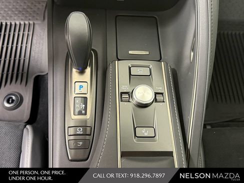 Used 2025 Lexus LC 500 Coupe w/ Dynamic Handling Package RWD image 32