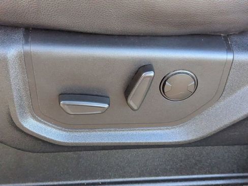 Used 2020 Ford F250 Lariat w/ Lariat Value Package image 23