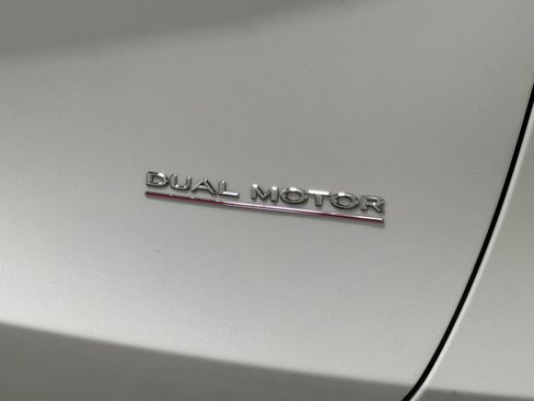 Used 2021 Tesla Model Y Performance image 17