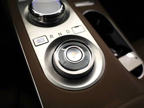 Used 2024 Genesis GV70 2.5T w/ Advanced Package image 25