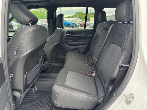 Certified 2024 Jeep Grand Cherokee Laredo X w/ Luxury Tech Group I AWD/4WD image 22