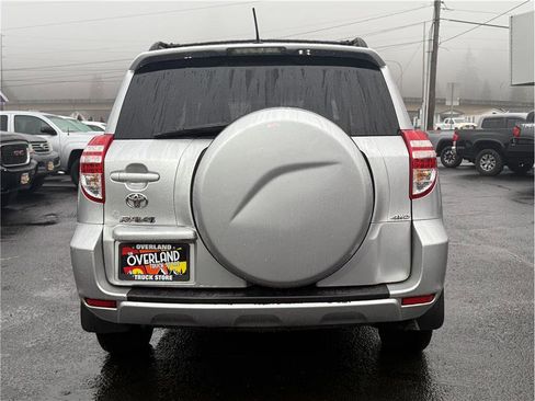 Used 2011 Toyota RAV4 4WD image 7