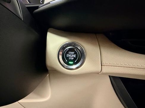 Certified 2023 Buick Envision Avenir image 18