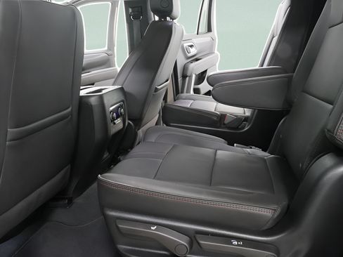 Used 2024 Chevrolet Tahoe RST w/ Luxury Package AWD/4WD image 27