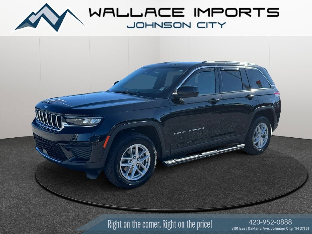 Used 2025 Jeep Grand Cherokee Laredo X w/ Luxury Tech Group I AWD/4WD image 2