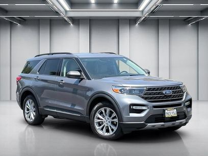 Used 2024 Ford Explorer XLT w/ Equipment Group 202A