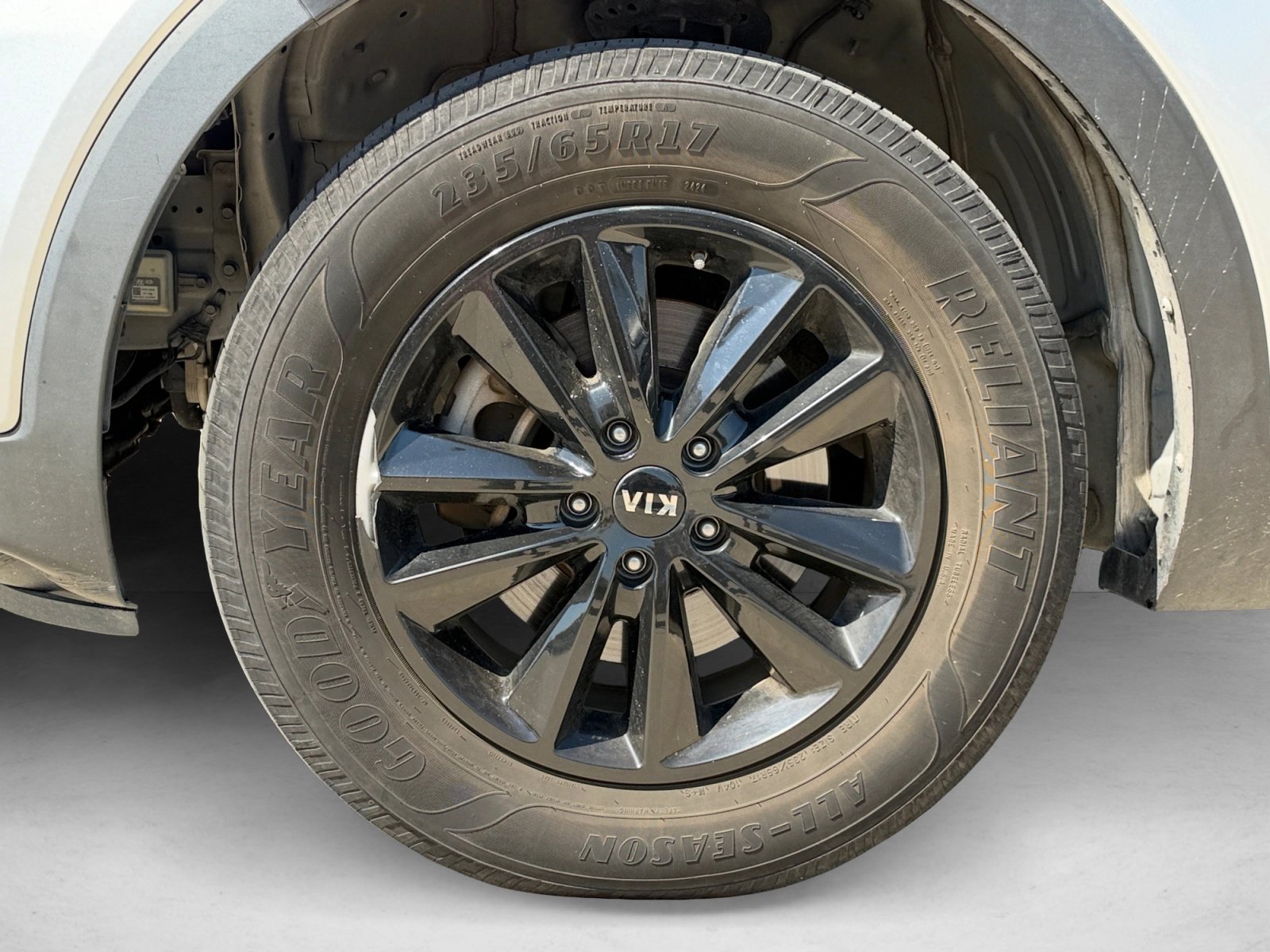 Used 2020 Kia Sorento FWD V6 image 9