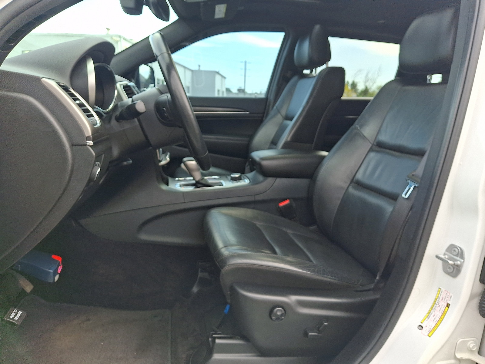 Used 2018 Jeep Grand Cherokee Limited AWD/4WD image 13