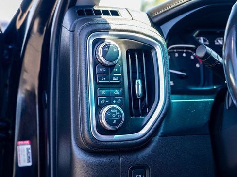 Used 2019 GMC Sierra 1500 SLT w/ SLT Premium Package AWD/4WD image 16