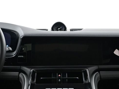 Used 2025 Porsche Panamera 4 image 11