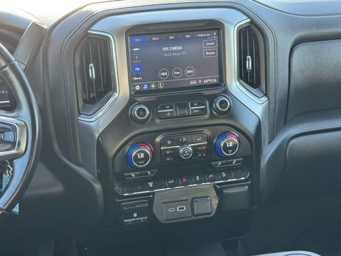 Used 2023 Chevrolet Silverado 2500 LT image 17