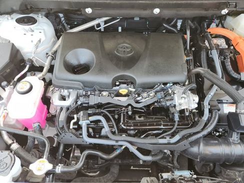 Certified 2025 Toyota RAV4 XLE AWD/4WD image 26