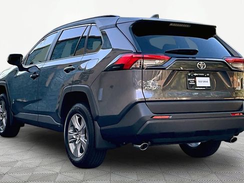 Used 2024 Toyota RAV4 XLE w/ Convenience Package FWD image 12