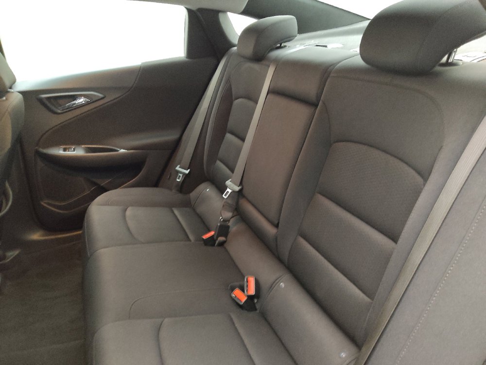 Used 2025 Chevrolet Malibu LT FWD image 18