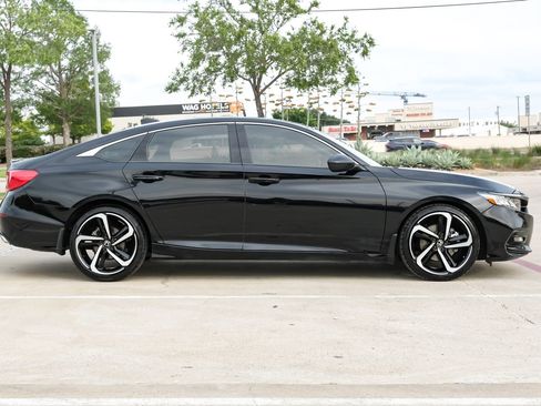 Used 2019 Honda Accord Sport image 7