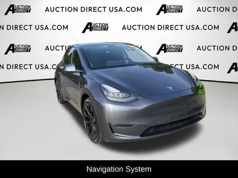 Used 2021 Tesla Model Y Long Range AWD/4WD image 3