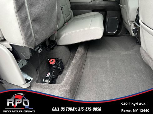 Used 2024 Chevrolet Silverado 2500 LTZ w/ LTZ Convenience Package AWD/4WD image 30