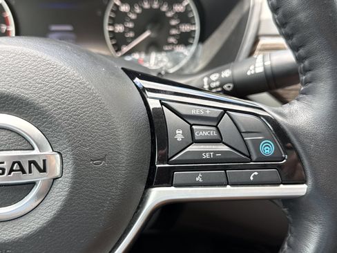 Used 2019 Nissan Altima 2.5 Platinum FWD image 22