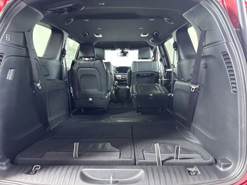 New 2026 Chrysler Pacifica Select image 10