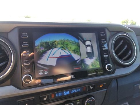 Used 2020 Toyota Tacoma 4x4 Double Cab image 12