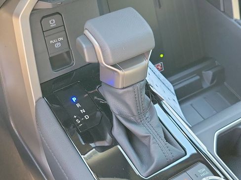 New 2026 Toyota Tundra Limited AWD/4WD image 25