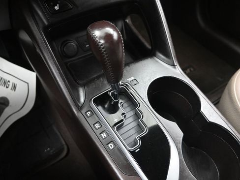 Used 2011 Hyundai Tucson GLS image 22