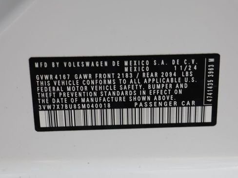 Used 2025 Volkswagen Jetta SE w/ Sunroof Package FWD image 23