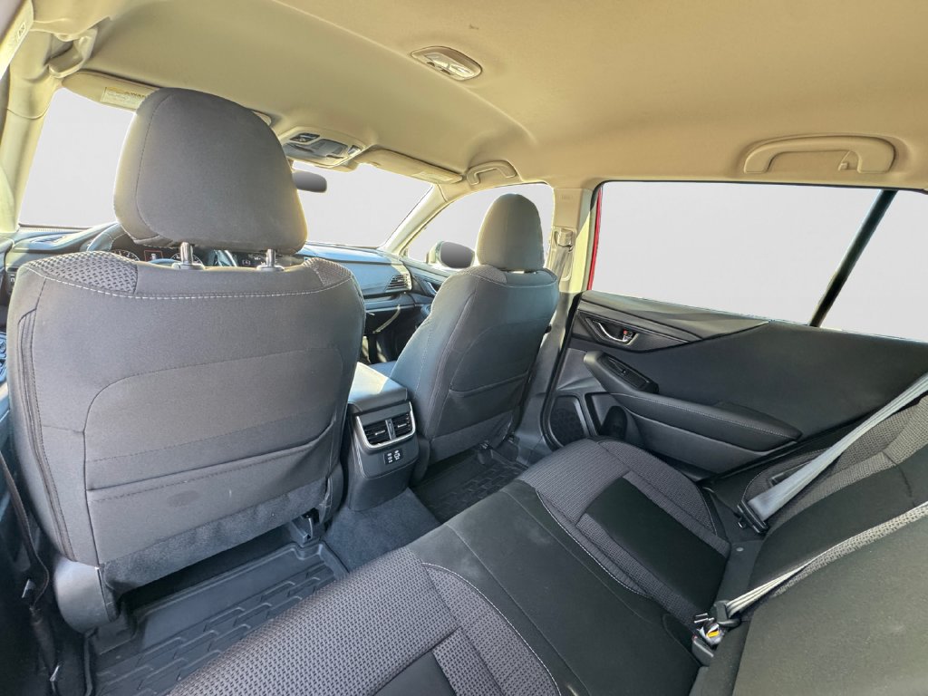 Used 2025 Subaru Outback Premium AWD/4WD image 13