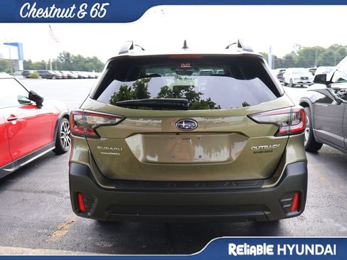 Used 2022 Subaru Outback Premium w/ Popular Package #1 AWD/4WD image 18
