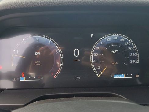 New 2025 Jeep Grand Cherokee Altitude image 33