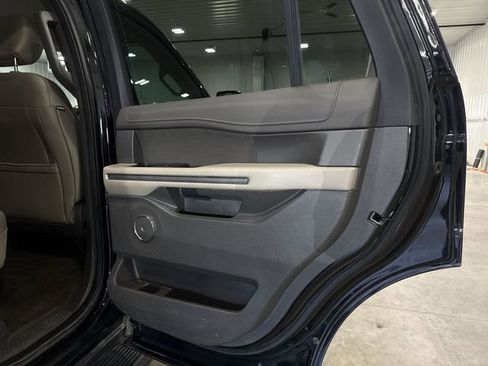 Used 2019 Ford Expedition XLT AWD/4WD image 30