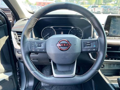 Used 2025 Nissan Rogue SV w/ Rock Creek Premium Package AWD/4WD image 11