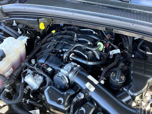 Used 2022 Jeep Grand Cherokee L Limited image 31