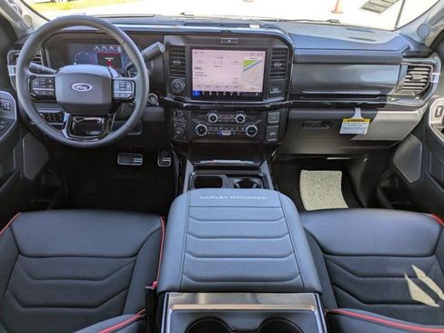 New 2026 Ford F250 Lariat w/ Black Appearance Package image 17