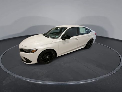 Used 2023 Honda Civic Sport image 4