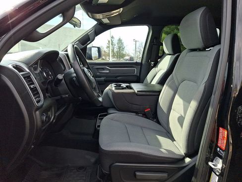 Used 2023 RAM 1500 Big Horn AWD/4WD image 16