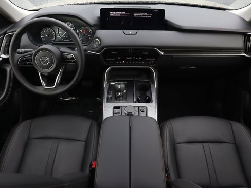 Certified 2025 MAZDA CX-70 3.3 Turbo w/ Preferred Package image 6